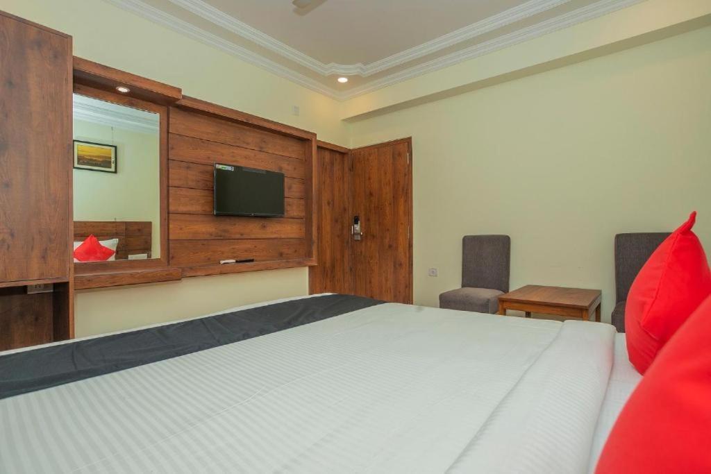 Hotel Savi Inn 班加罗尔 外观 照片